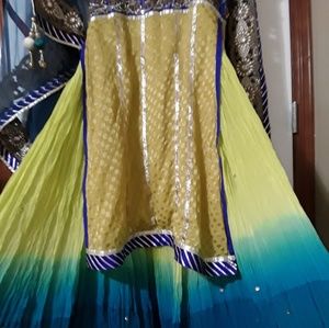 Preown Heavy bridel Henna party dress