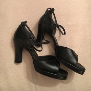 Ballroom salsa dancing shoes sz. 9.5