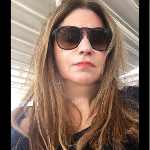 Meet your Posher, Carol