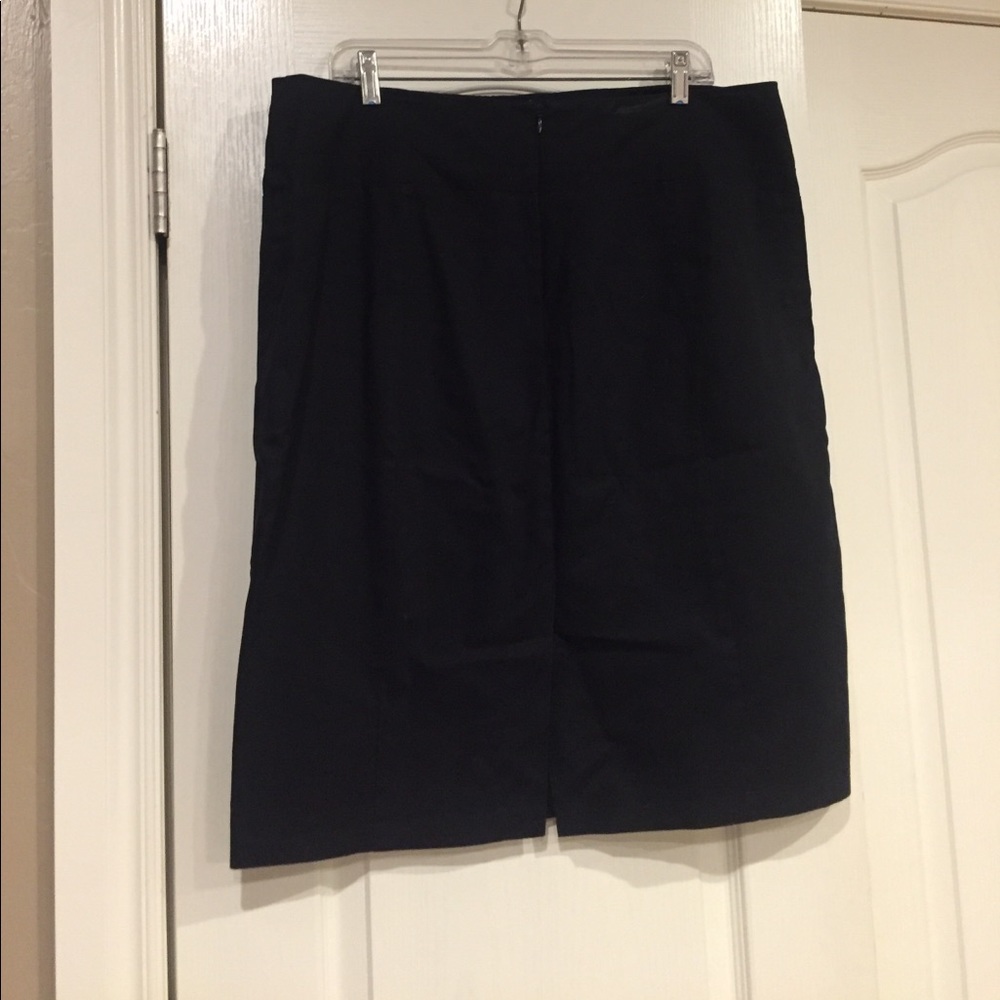 Women's black pencil skirt