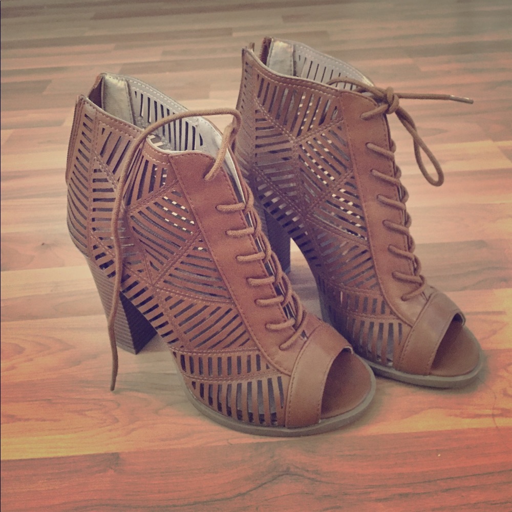 Peep toe lace up heels