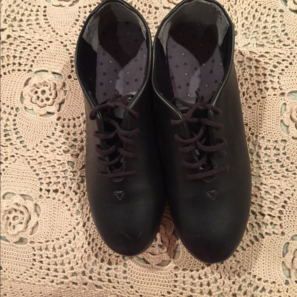 Capezio taps shoes