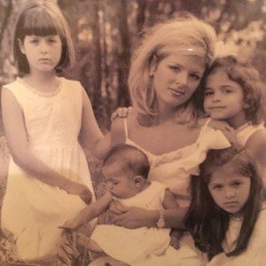 Meet your Posher, Stacy