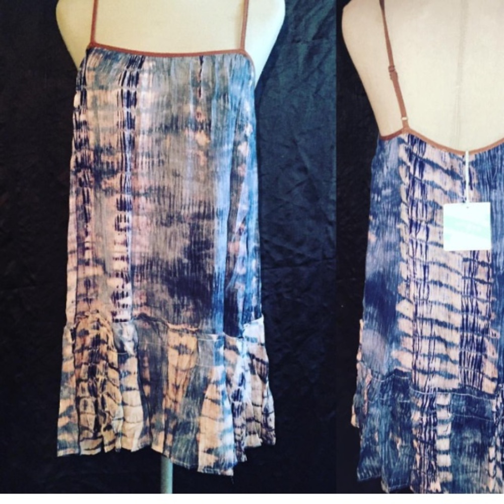 Gorgeous prints of blue and brown.
