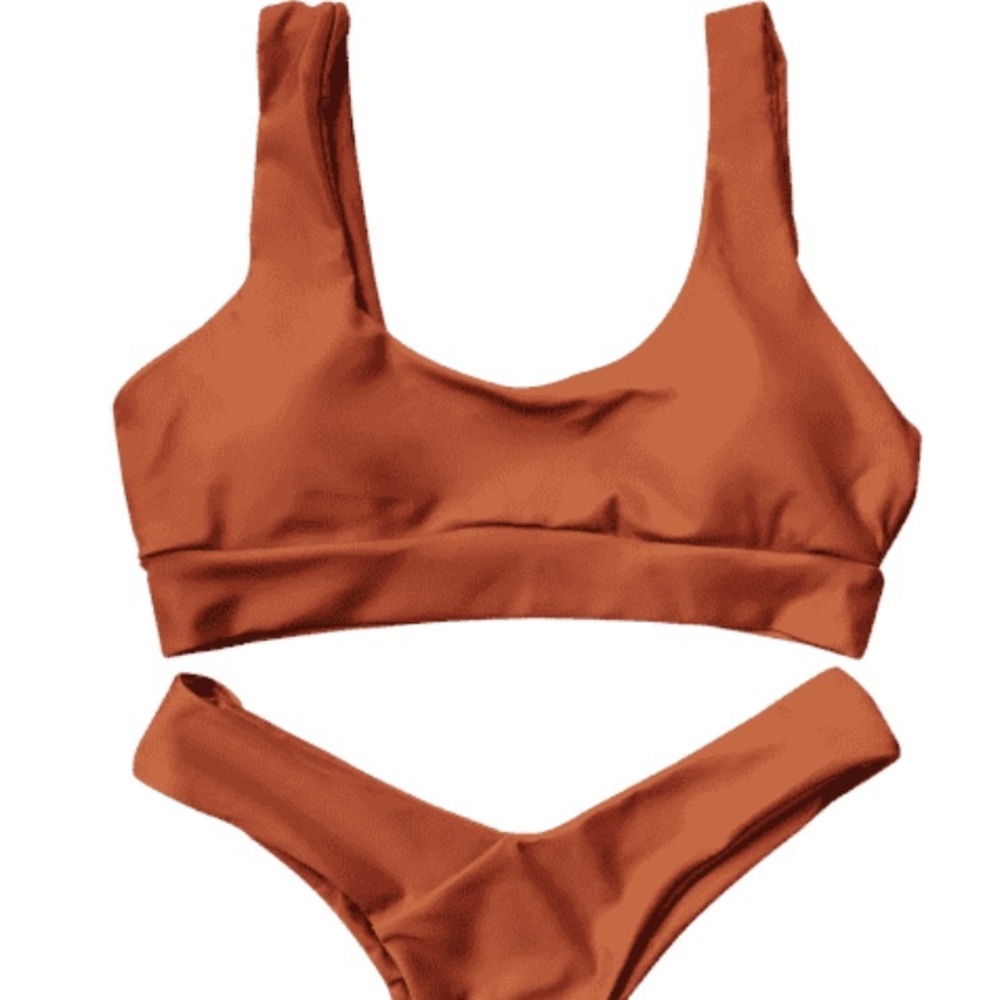 Adorable bikini.