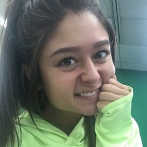 Meet your Posher, Tara