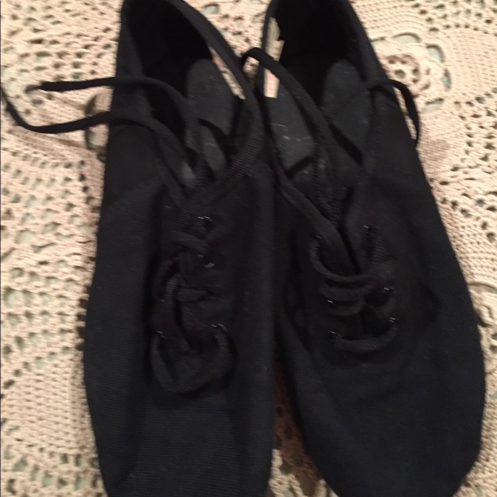 Canvas jazz shoes