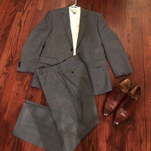 40R Michael Kors 2 piece 100% wool grey blue suit