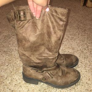 Roxy brown boots