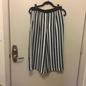 Contemporary Stripped Pattern Culotte
