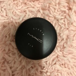 Mac studio fix pressed powder