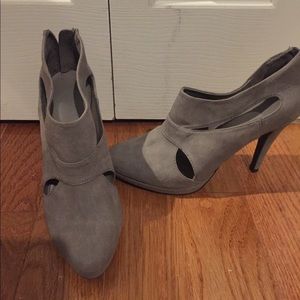 Grey Shooties