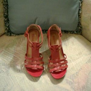 Beautiful Red Kenneth Cole sandals