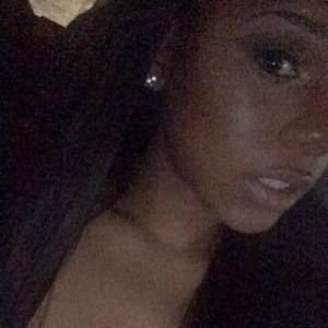 Meet your Posher, Amina