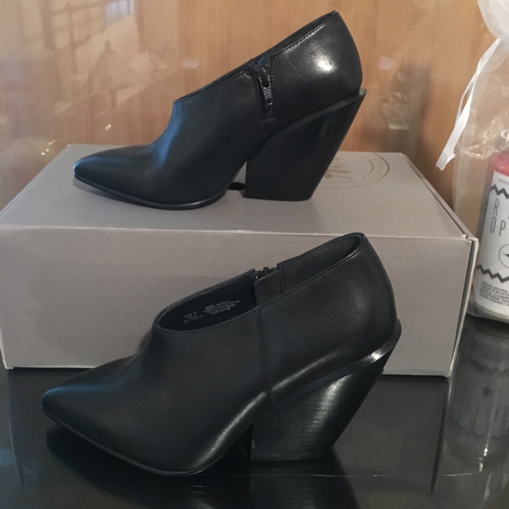 Side Zip Leather Booties