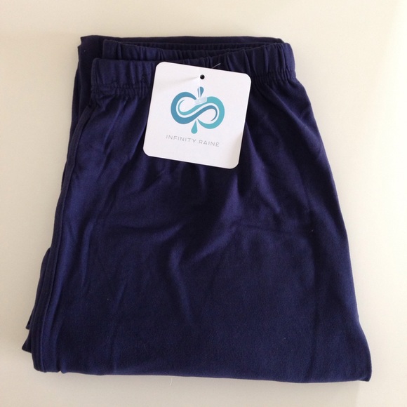 🚨LAST ONE🚨Navy Soft Leggings - Picture 5 of 8