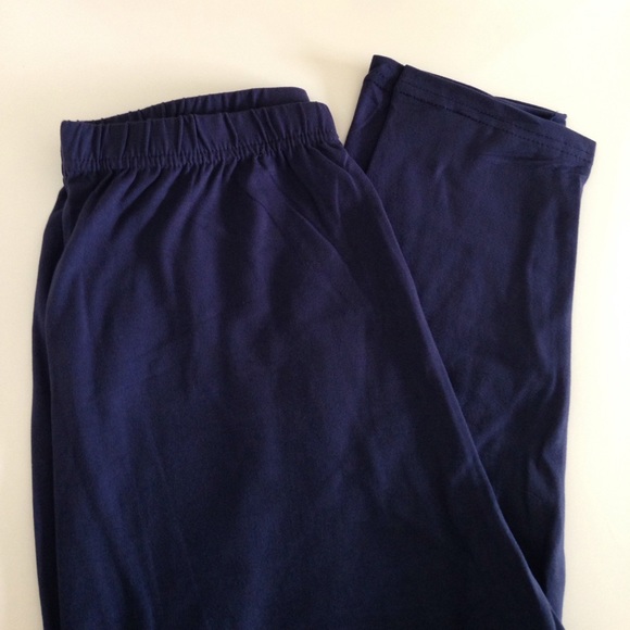 🚨LAST ONE🚨Navy Soft Leggings - Picture 6 of 8