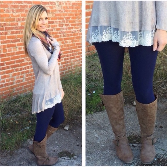 🚨LAST ONE🚨Navy Soft Leggings - Picture 2 of 8