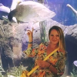 Meet your Posher, Annette