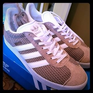 Adidas originals GAZELLE. NEW! vapour grey mesh