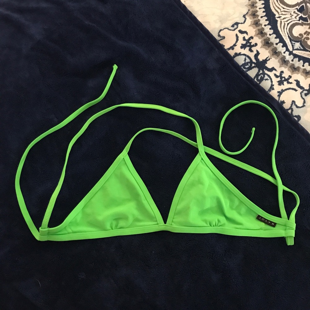 Jolyn triangle top