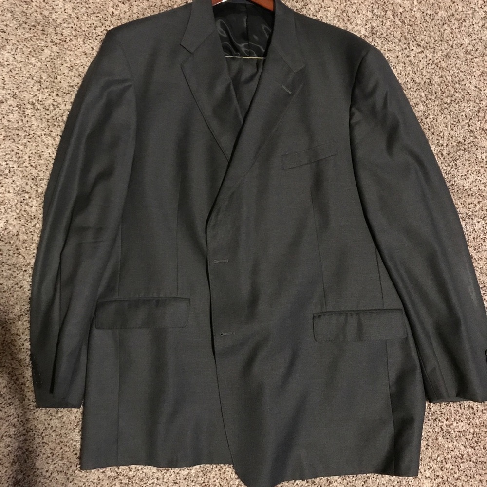 Daniel Cremieux Wool Suit. 100% wool.