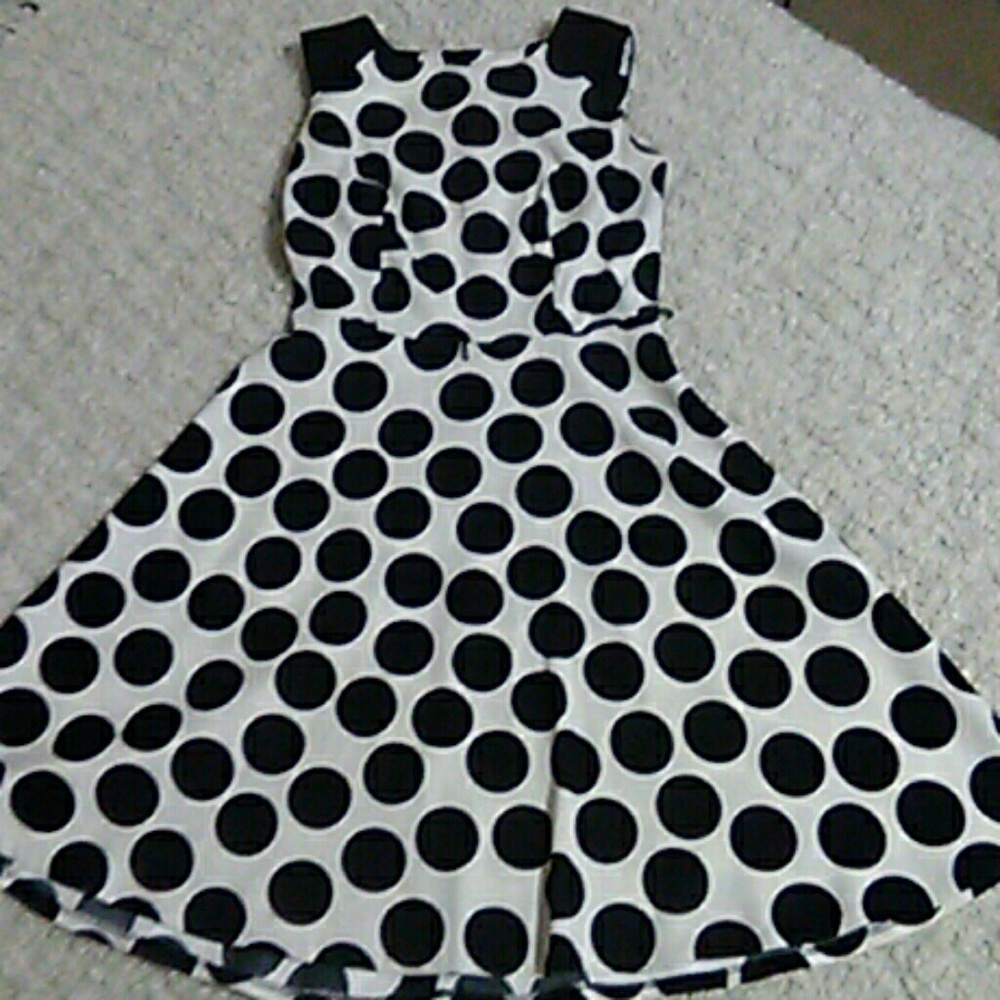 Vintage inspired polkadot dress.