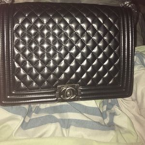 Black quilted shoulder purse