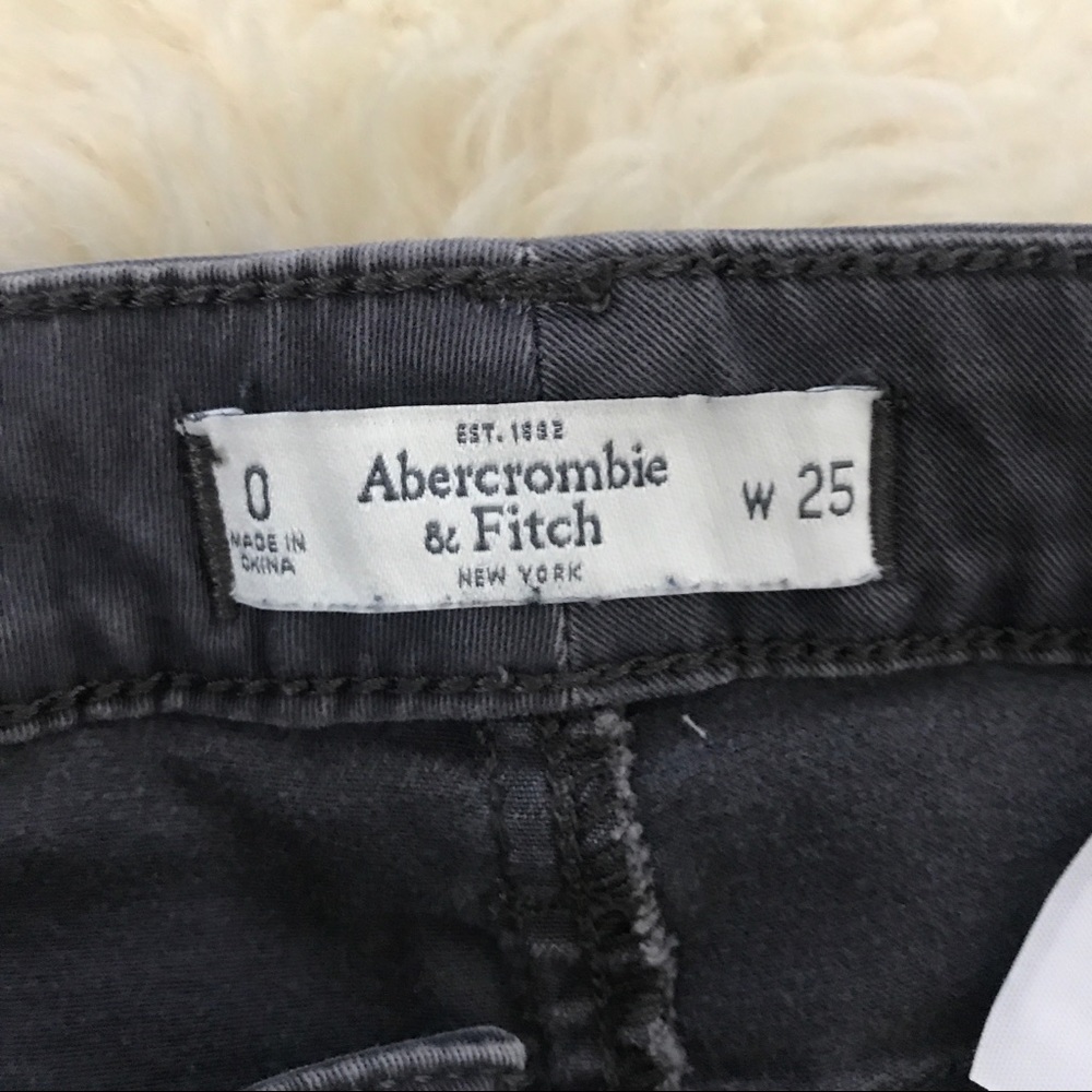 Lot 2 pair Abercrombie Stretch pants - Picture 7 of 8