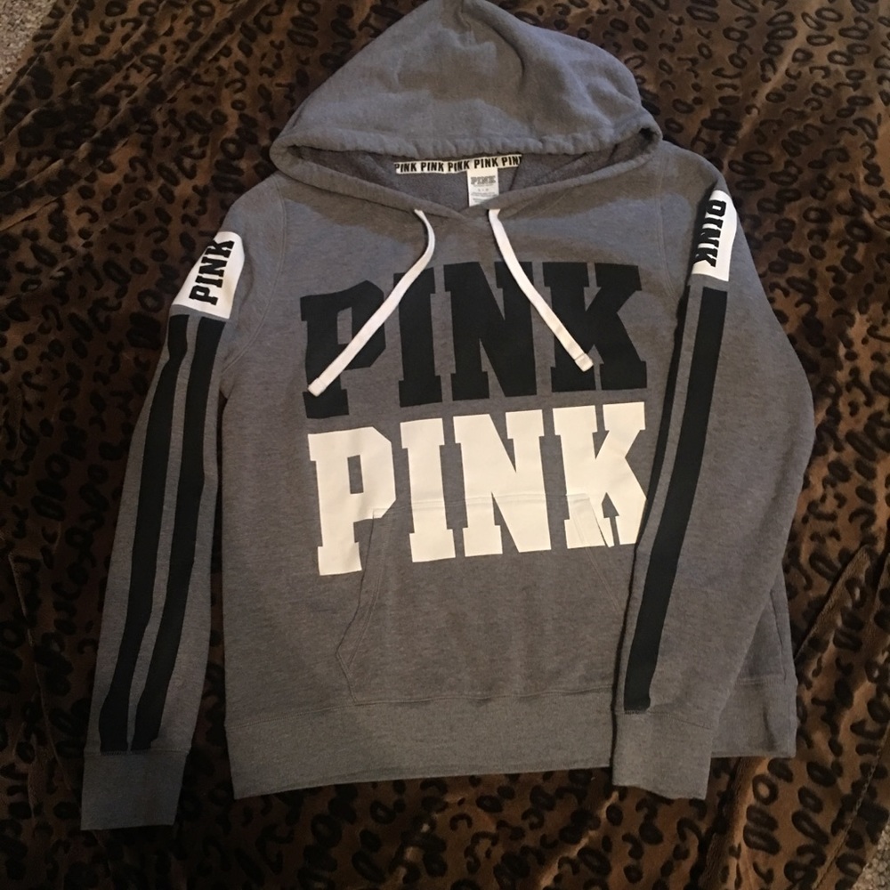 ***SOLD on VINT*** VS Pink Pullover Hoodie