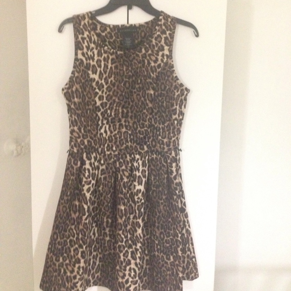 ATTENTION dress! Leopard print!