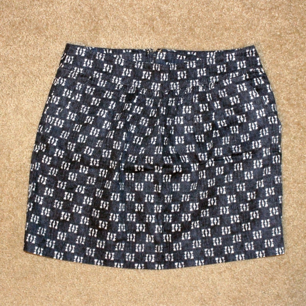 Gap Blue and White Patterned Skirt