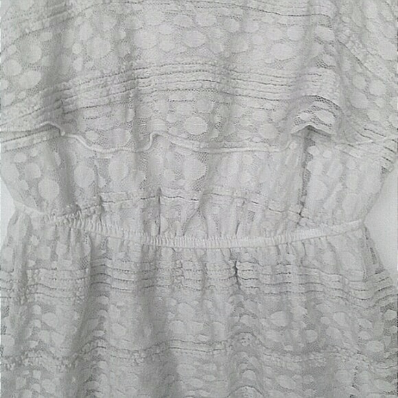 ~Asymmetrical Hi-Lo Sleeveless Crocheted Lace Sundress Trixxi White Polkadot M - Picture 4 of 7