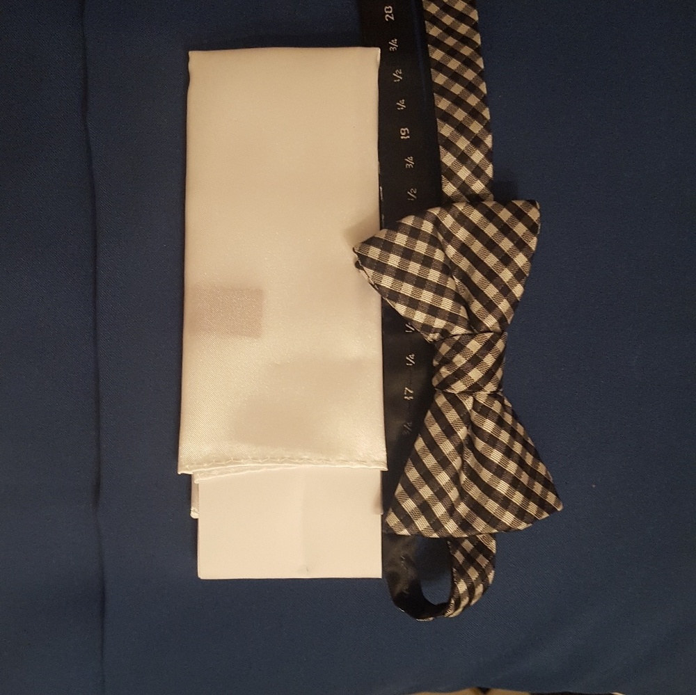 Bow & Pocket Square