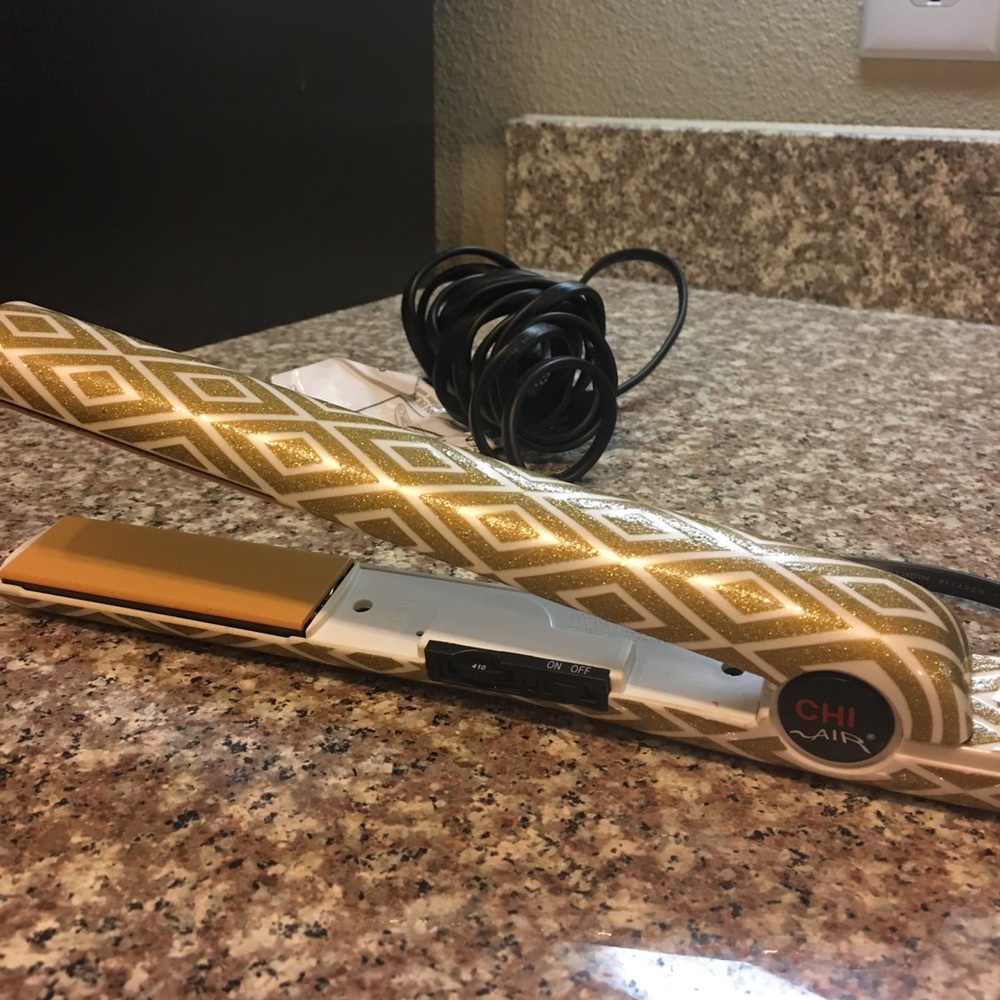 Chi Air Expert Tourmaline Ceramic Flat Iron