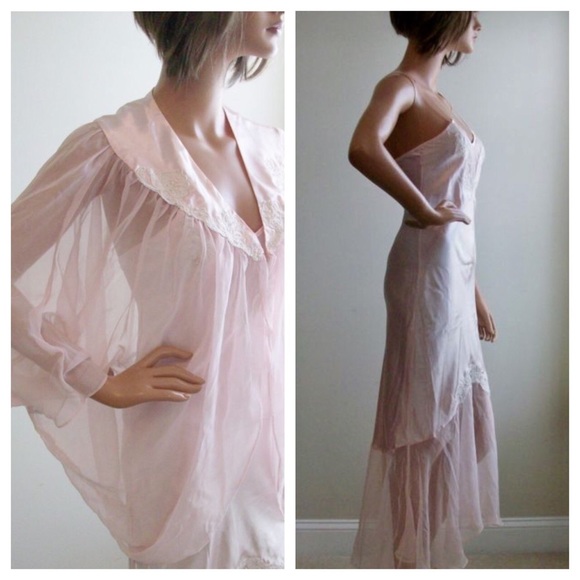 💋💋AMAZING Vintage Negligee'💋💋⭐️ - Picture 3 of 8