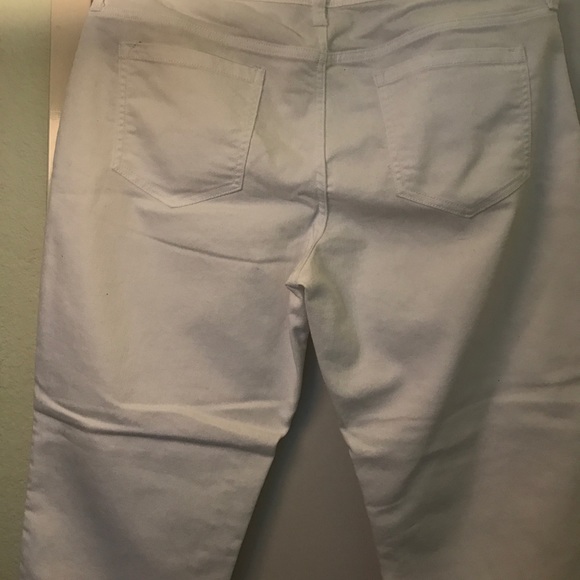 Old Navy Jeans - Picture 3 of 4