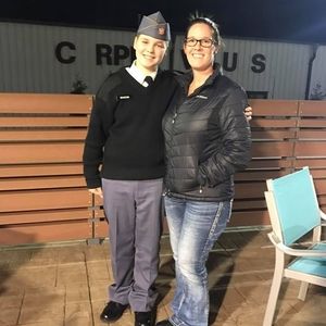 Meet your Posher, Elizabeth