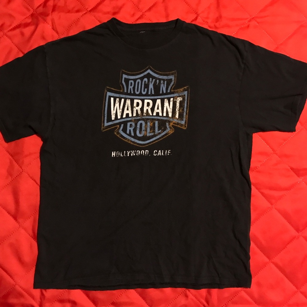 Warrant concert Tee. Large