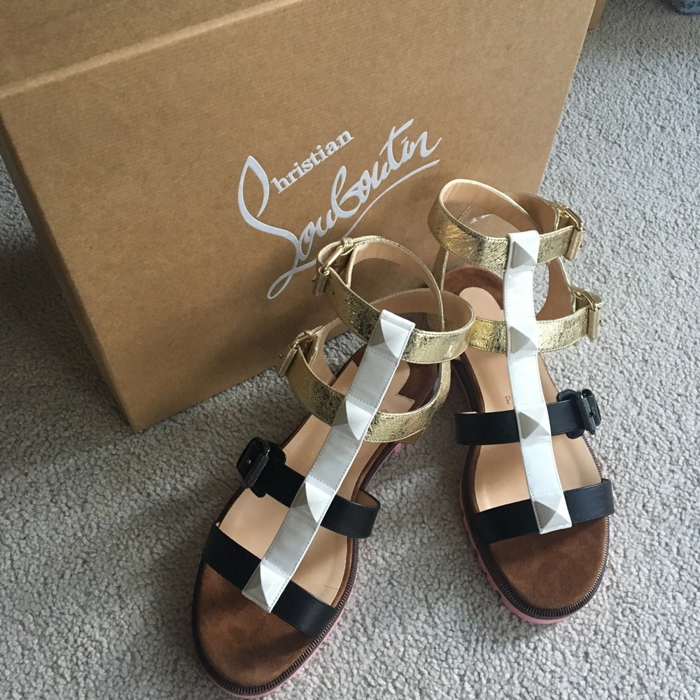 Christian Louboutin Rocknbuckle Flat Pepite Sandal