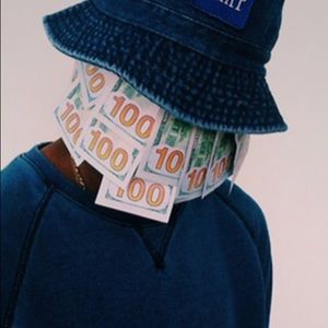 Meet your Posher, Bobby