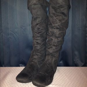 Sale🍀Rampage Gray knee high flat Boot