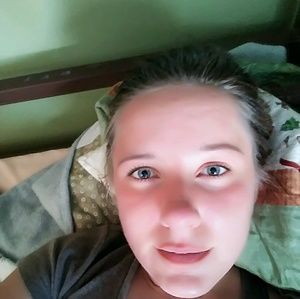 Meet your Posher, Lena