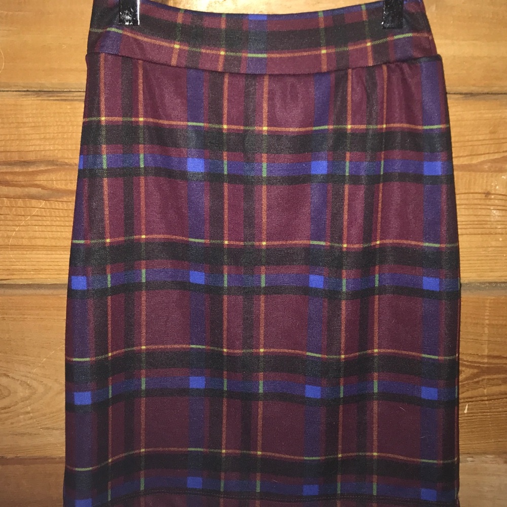 BNWT Renee C plaid mini pencil skirt