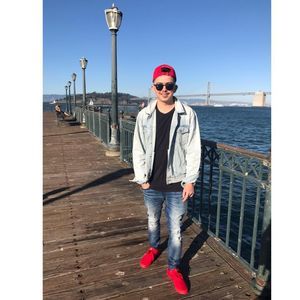 Meet your Posher, Eric john