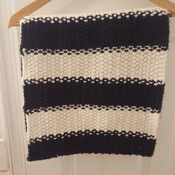 Scarf - Picture 2 of 2