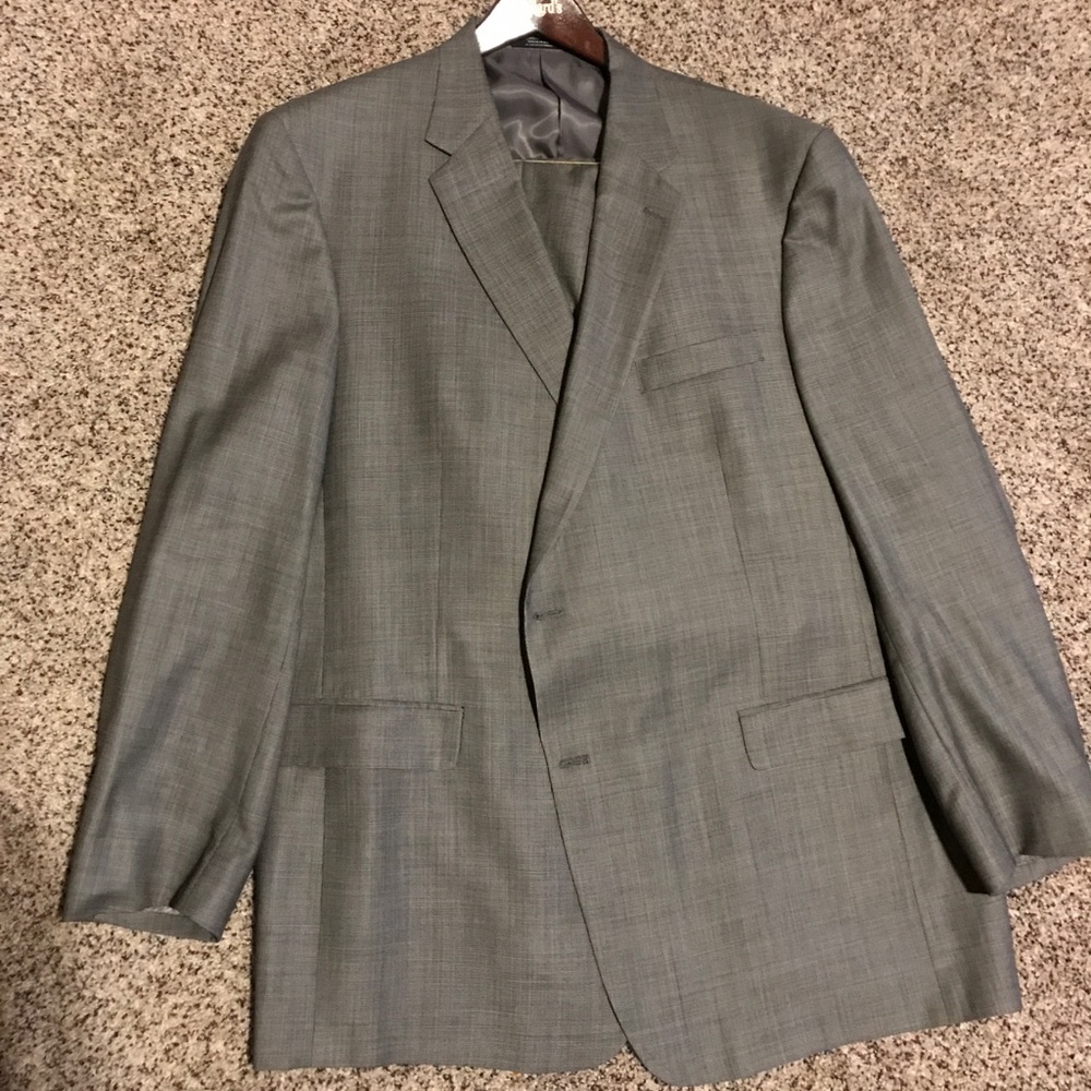 Hart Schaffner Marx 100% Wool Suit