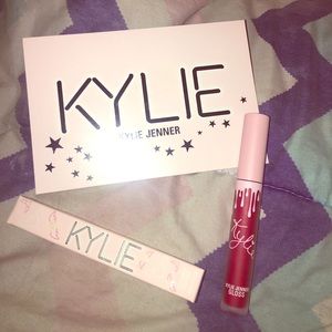 Kylie Jenner Cherry Pie Lip Gloss