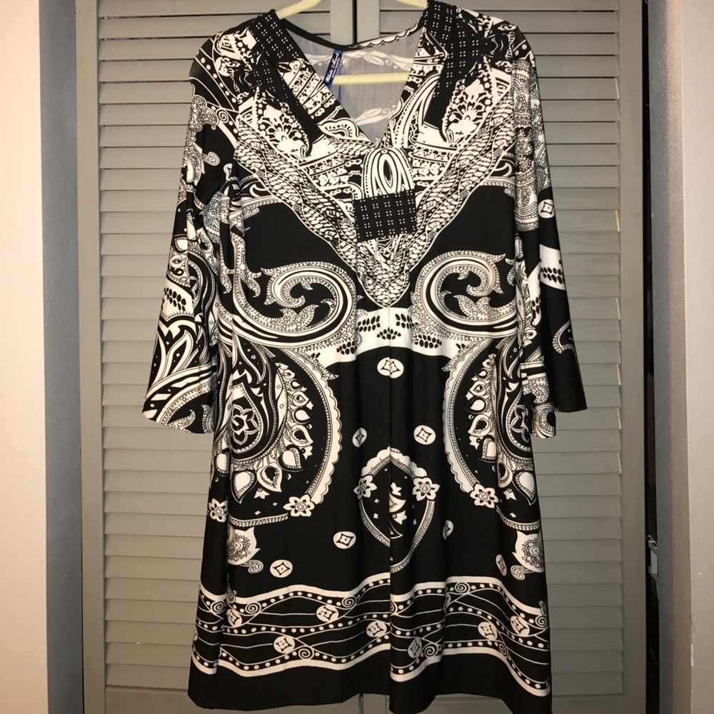 Paisley three-quarter Sleeve length Dress