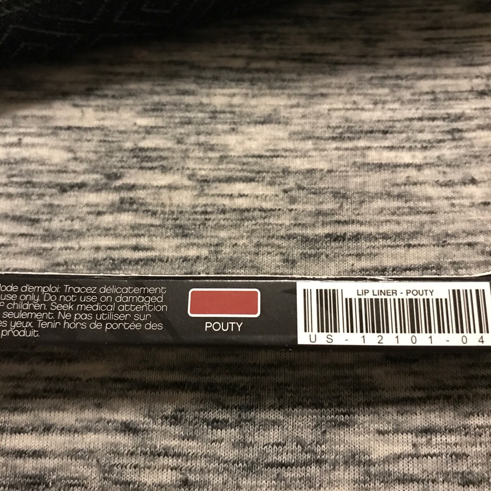 Younique Lip Liner